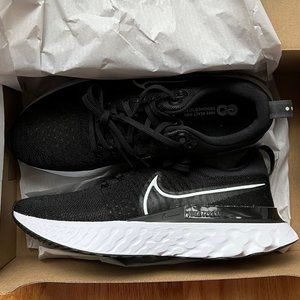 Nike React Infinity Run Flyknit 2 (W 8.5, brand new in box)